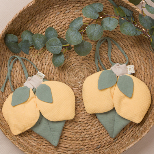 Διακοσμητικό δέσιμο κουρτίνας σε σχήμα λεμόνι από βαμβακερή μουσελίνα σε αποχρώσεις κίτρινο και πράσινο