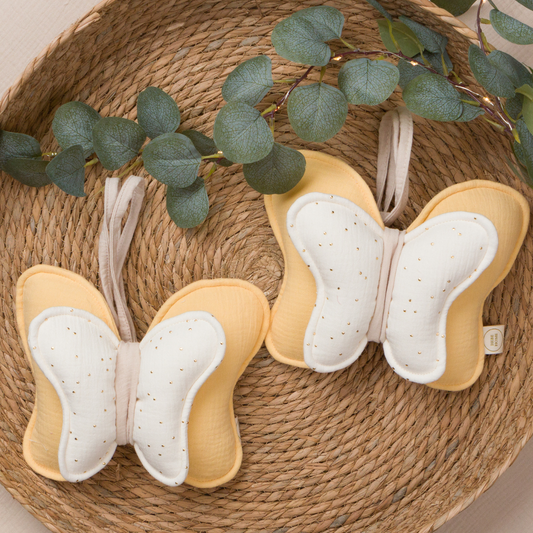 Χειροποίητο δέσιμο κουρτίνας σε σχήμα πεταλούδας από βαμβακερή μουσελίνα