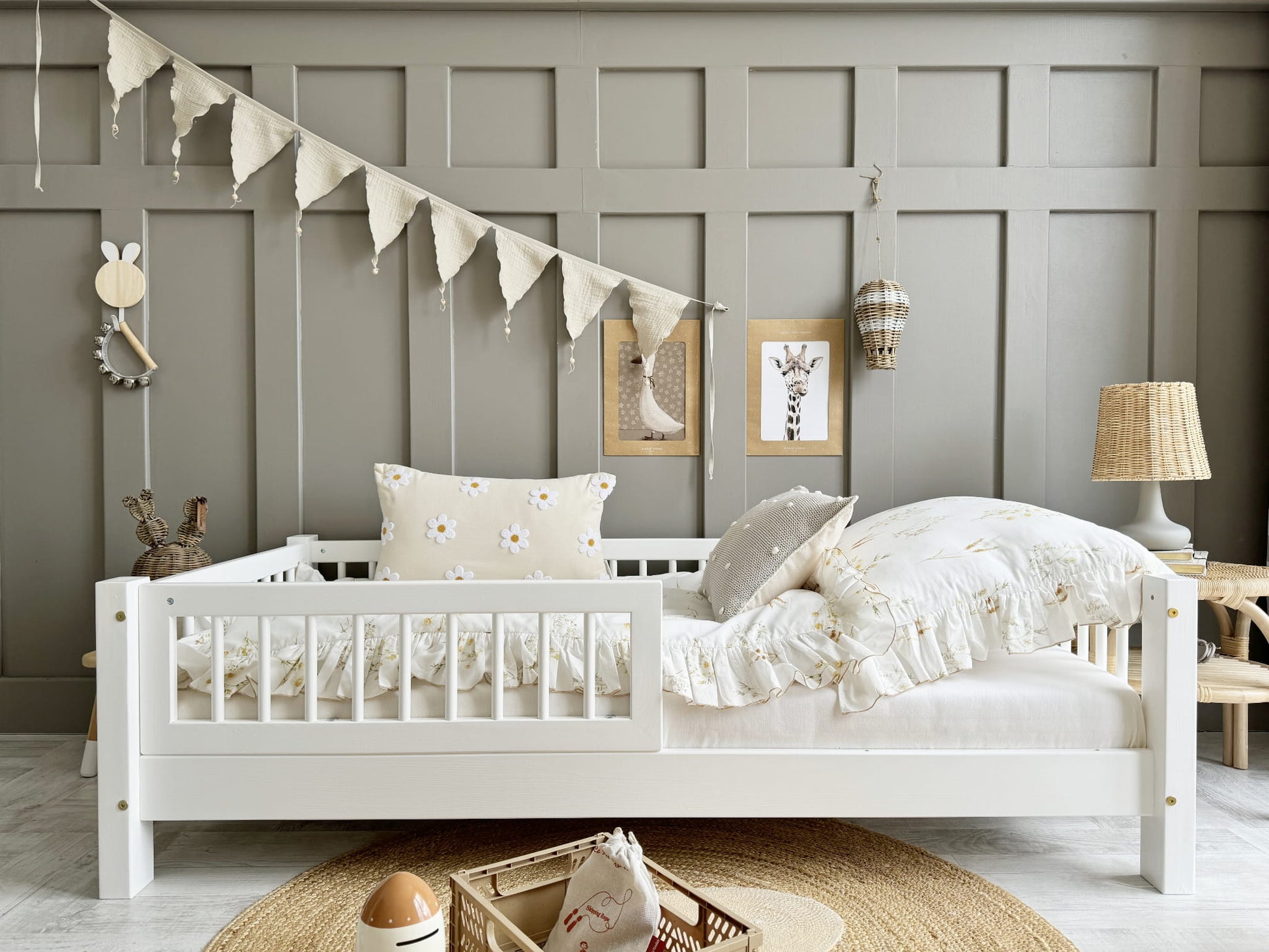 Παιδικό Κρεβάτι Basic 90x190cm Λευκό 10cm Ποδαράκι - HEBE KIDS HOME