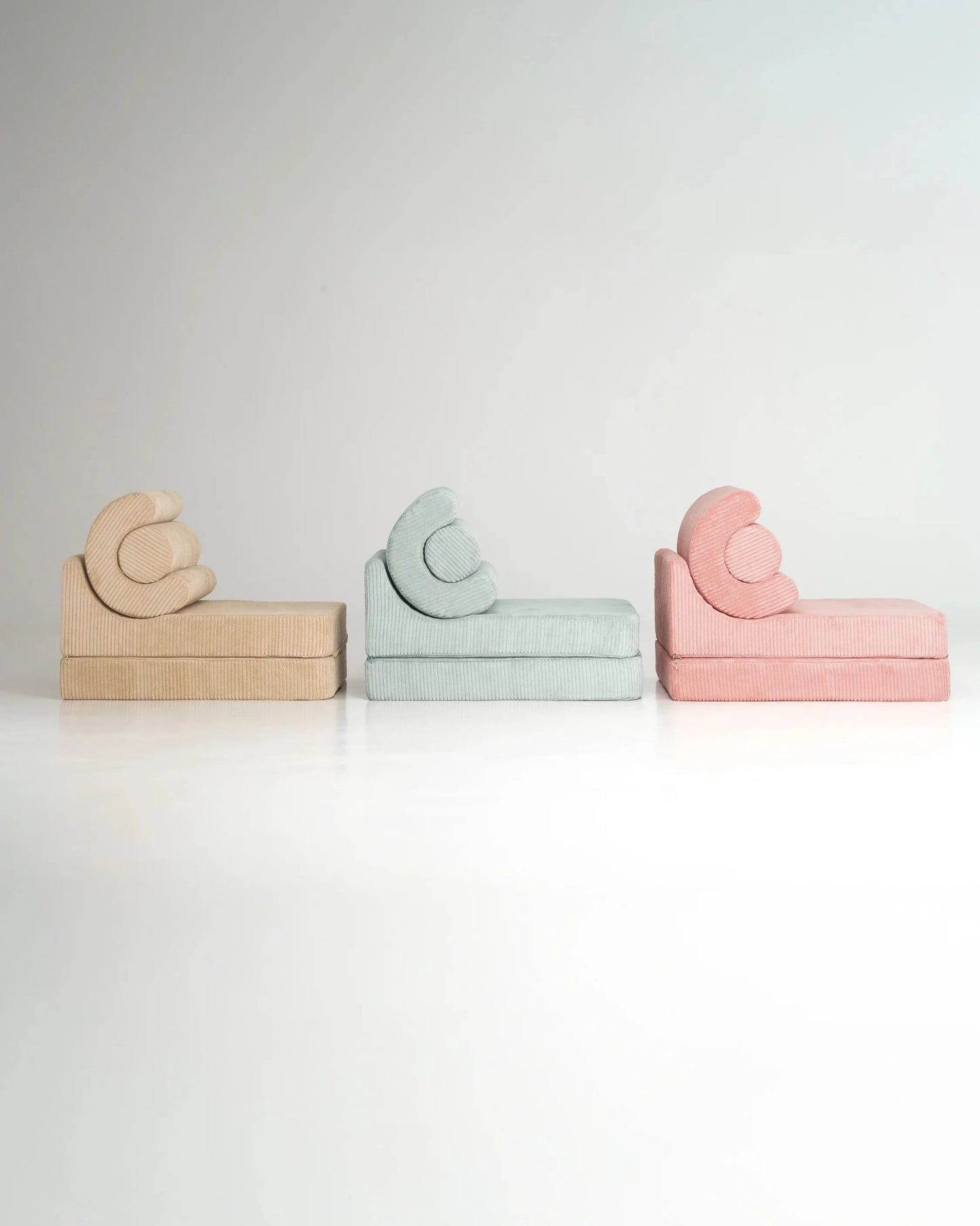 Wigiwama Flipster flip chair children's furniture lifestyle photo