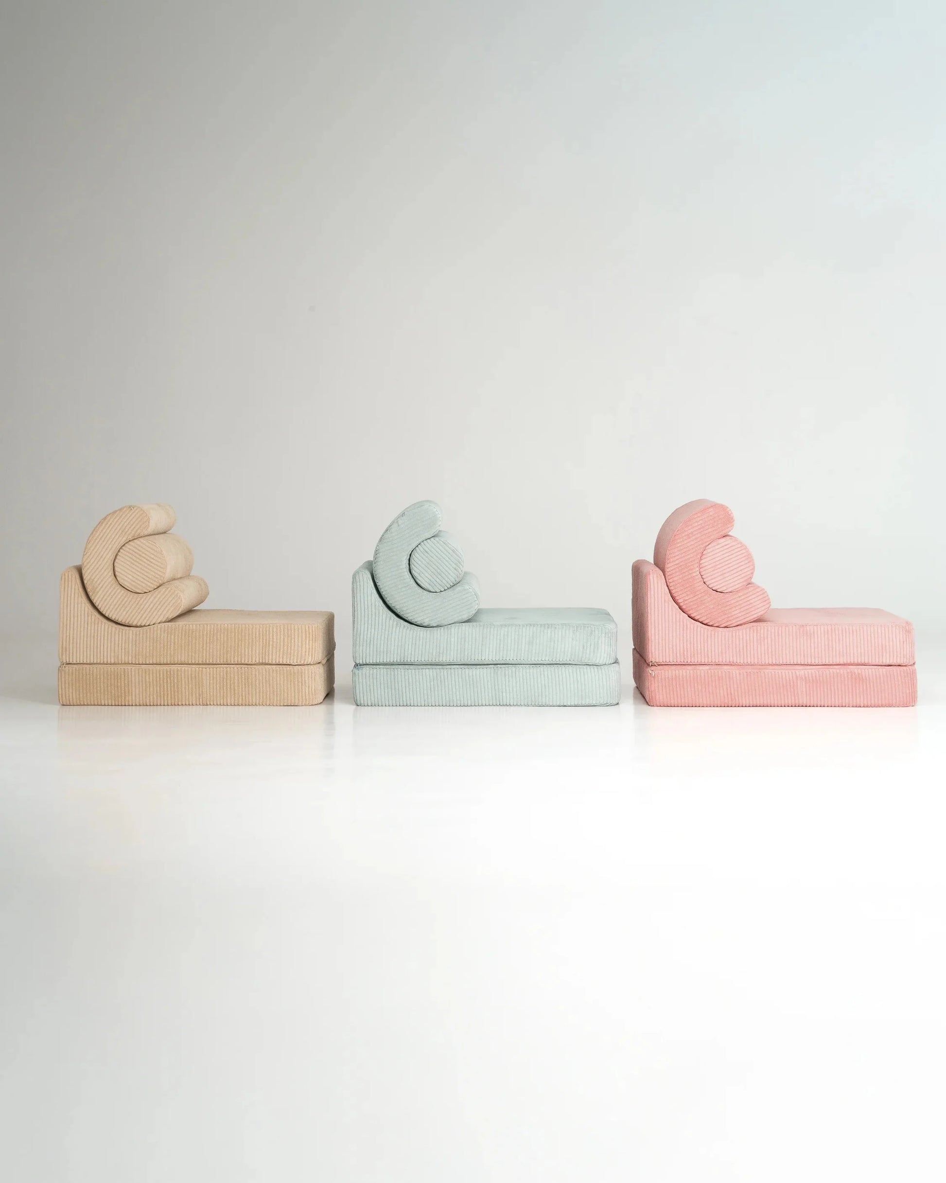 Wigiwama Flipster flip chair children's furniture lifestyle photo