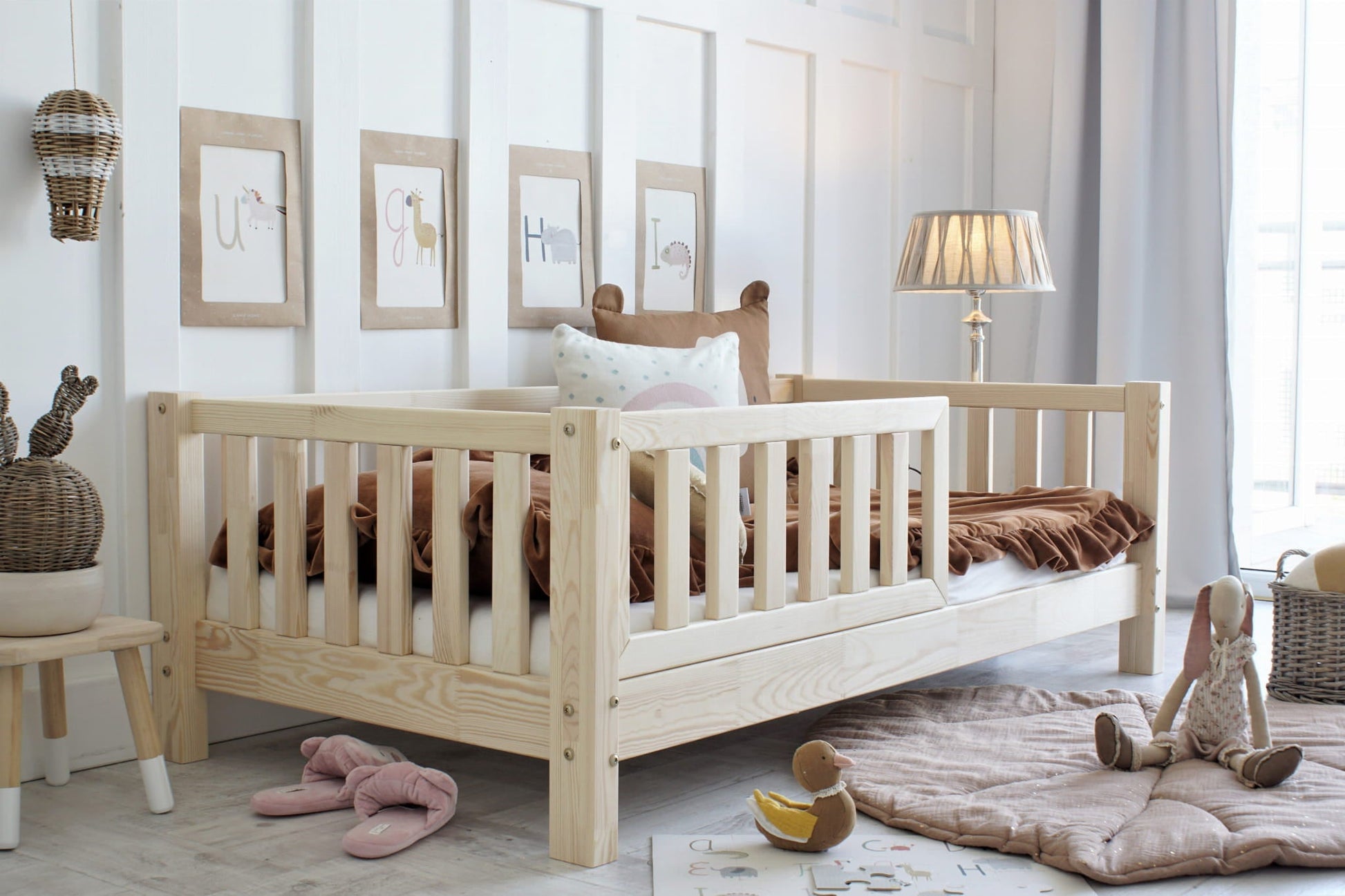 Παιδικό Κρεβάτι Basic Love Φυσικό Ξύλο 190x90cm 10cm Ποδαράκι - HEBE KIDS HOME