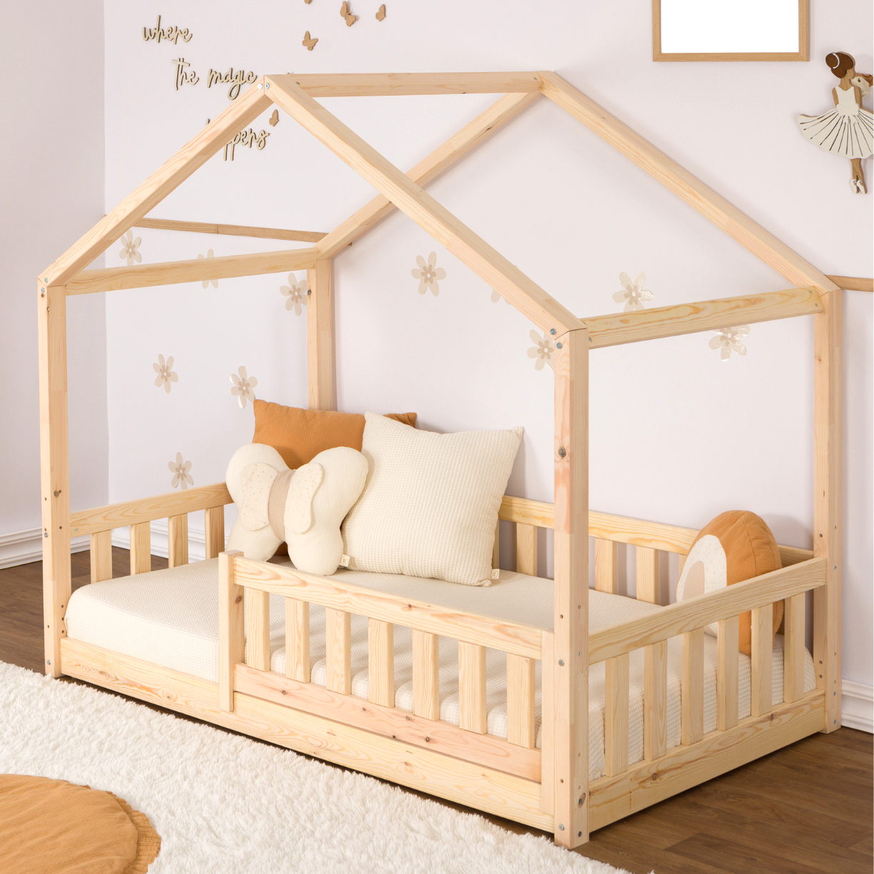 Montessori house bed Olivia με αφαιρούμενη σκεπή και φινίρισμα μελισσοκέρι