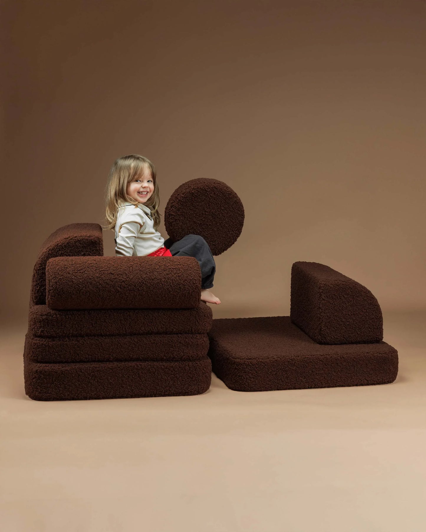 Wigiwama Settee children's sofa lifestyle photo